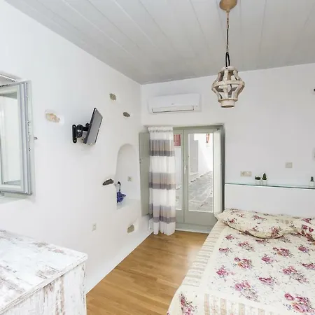 Aegean White Apartment *