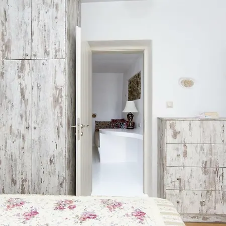 Aegean White Apartment *